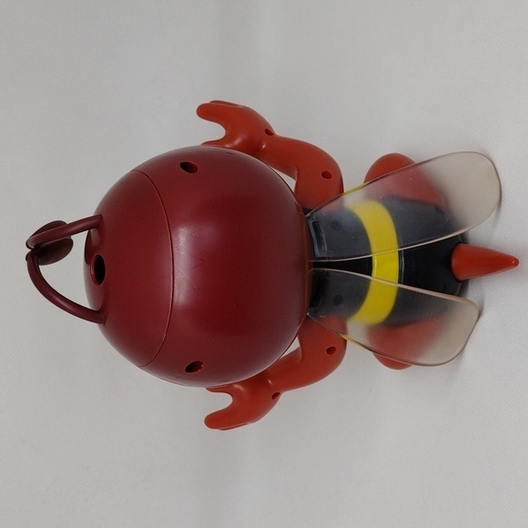 Disney Epcot‎ 2022 Flower & Garden Festival Spike the Bee Sipper Cup - Picture 4 of 7